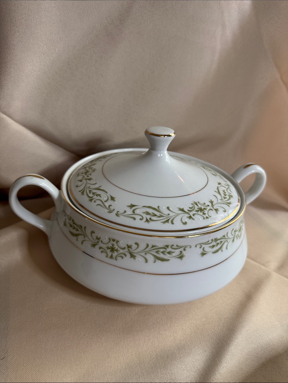 Vintage Allegro Fine China Covered Vegetable Serving Bowl